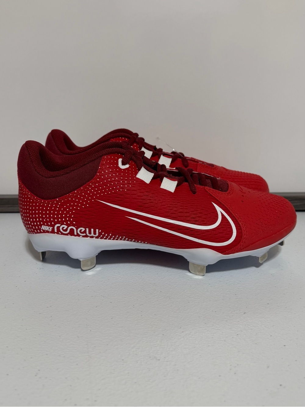 Nike Renew Hyperdiamond 4 Pro  Women's Metal Softball Cleats-Various Sizes New